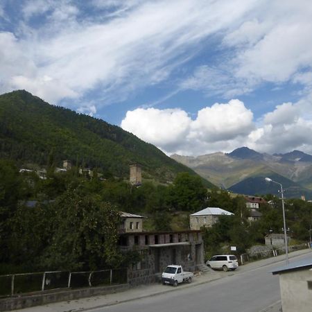 Guesthouse Mabu - 4 Newly Built Rooms In The Heart Of Mestia Buitenkant foto