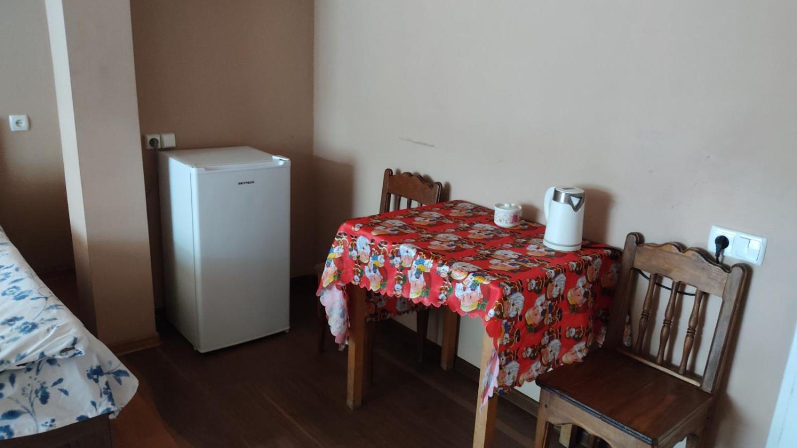Guesthouse Mabu - 4 Newly Built Rooms In The Heart Of Mestia Buitenkant foto